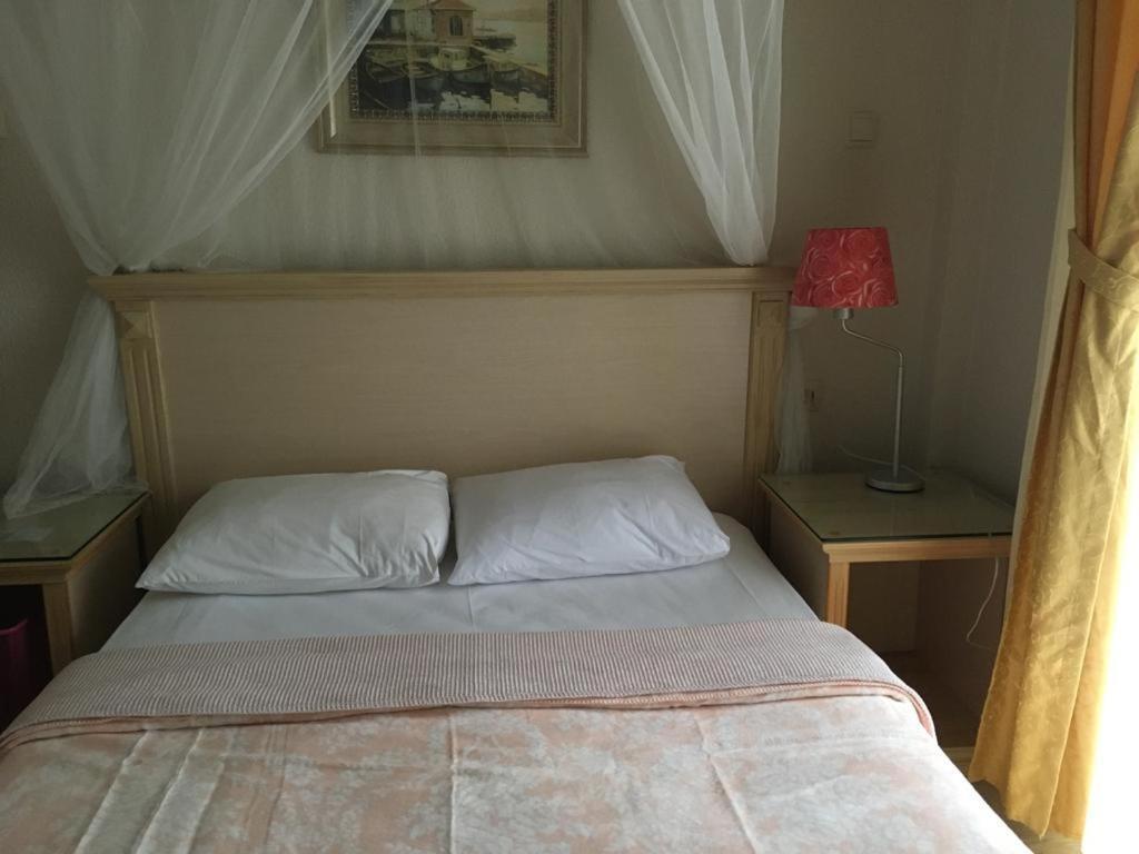 Melaike Hotel Фоча Экстерьер фото